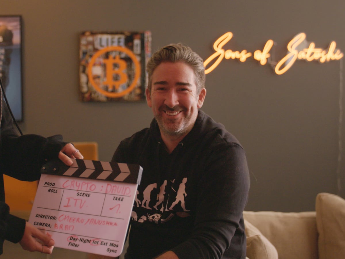 Als je de eindeloze leegte van het snelle geld haast tastbaar voelt gapen |  De Morgen