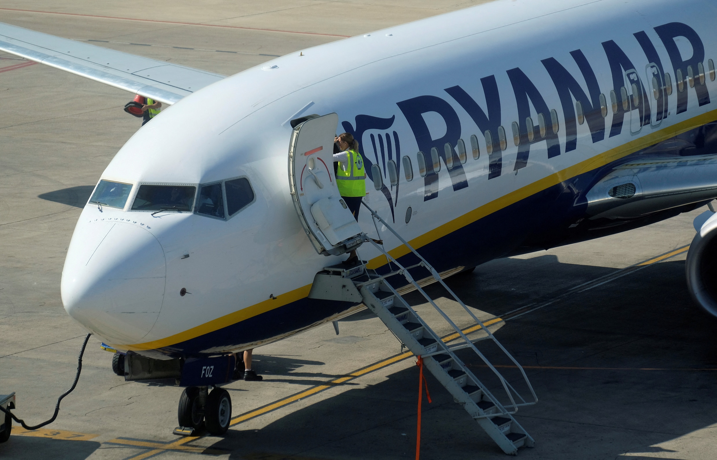 Cabinepersoneel Ryanair gaat twee weekends in kerstvakantie staken na afspringen onderhandelingen