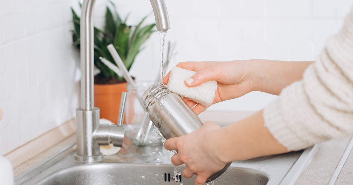 Hoe Vaak Moet Je Een Herbruikbare Waterfles Afwassen De Morgen 