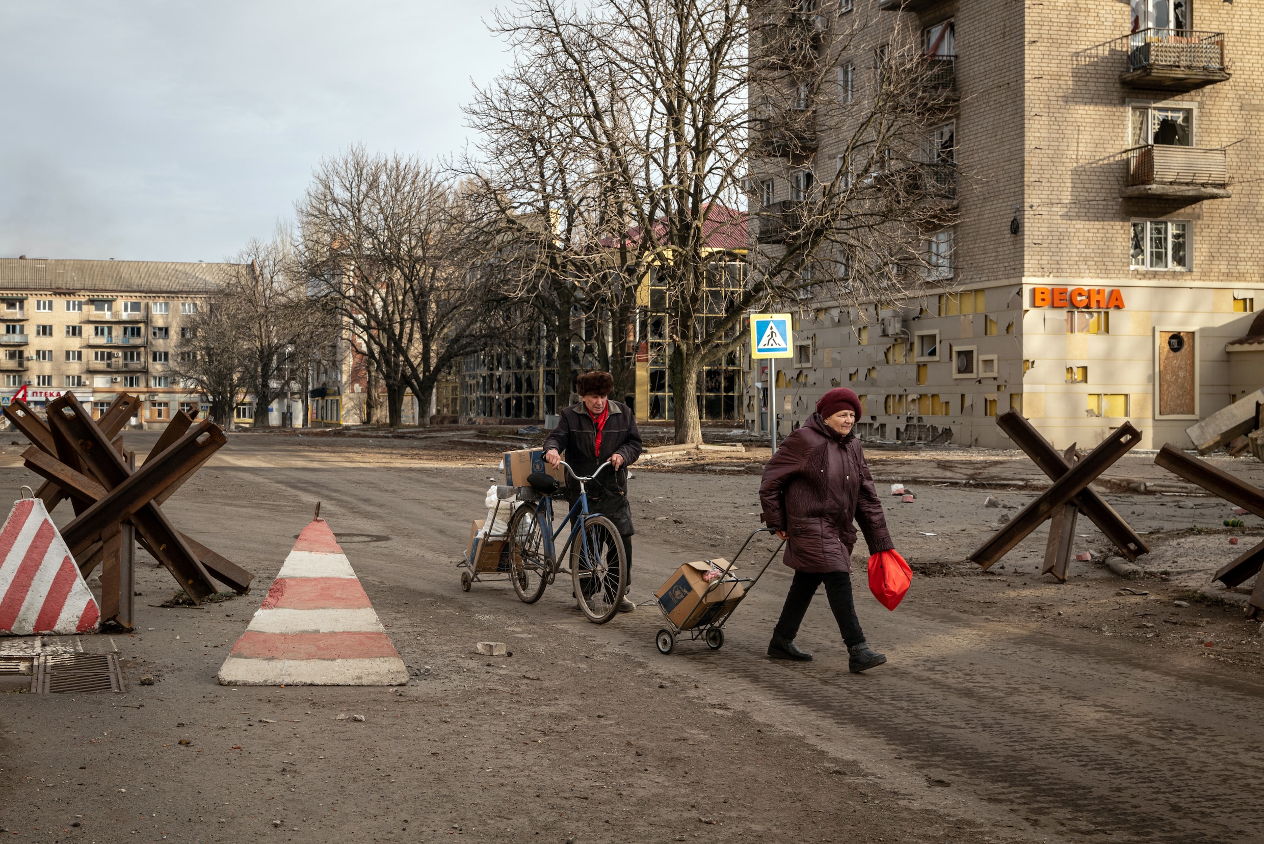 Zo voert Rusland de druk op in Bachmoet: grote aantallen moeten het ...