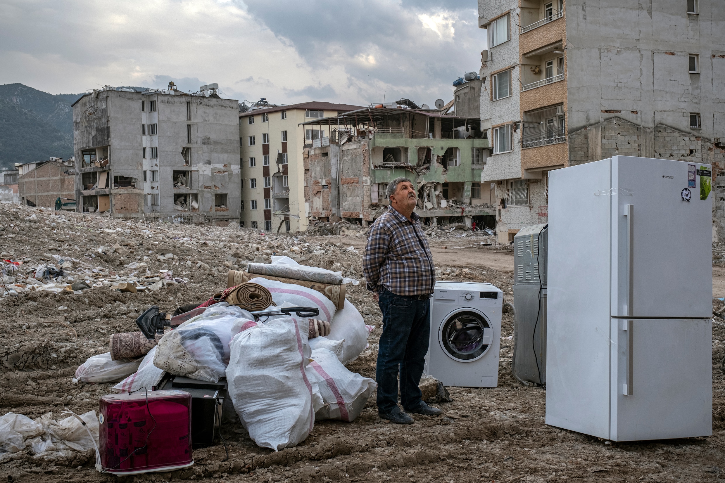 Angst, Wanhoop En Woede: Na De Aardbeving Komt Het Leven In Turkije ...