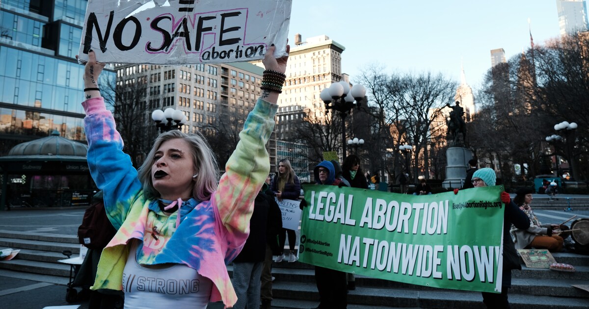 Abortuspil is in VS vanaf zaterdag nog slechts beperkt beschikbaar, maar Biden laat het daar