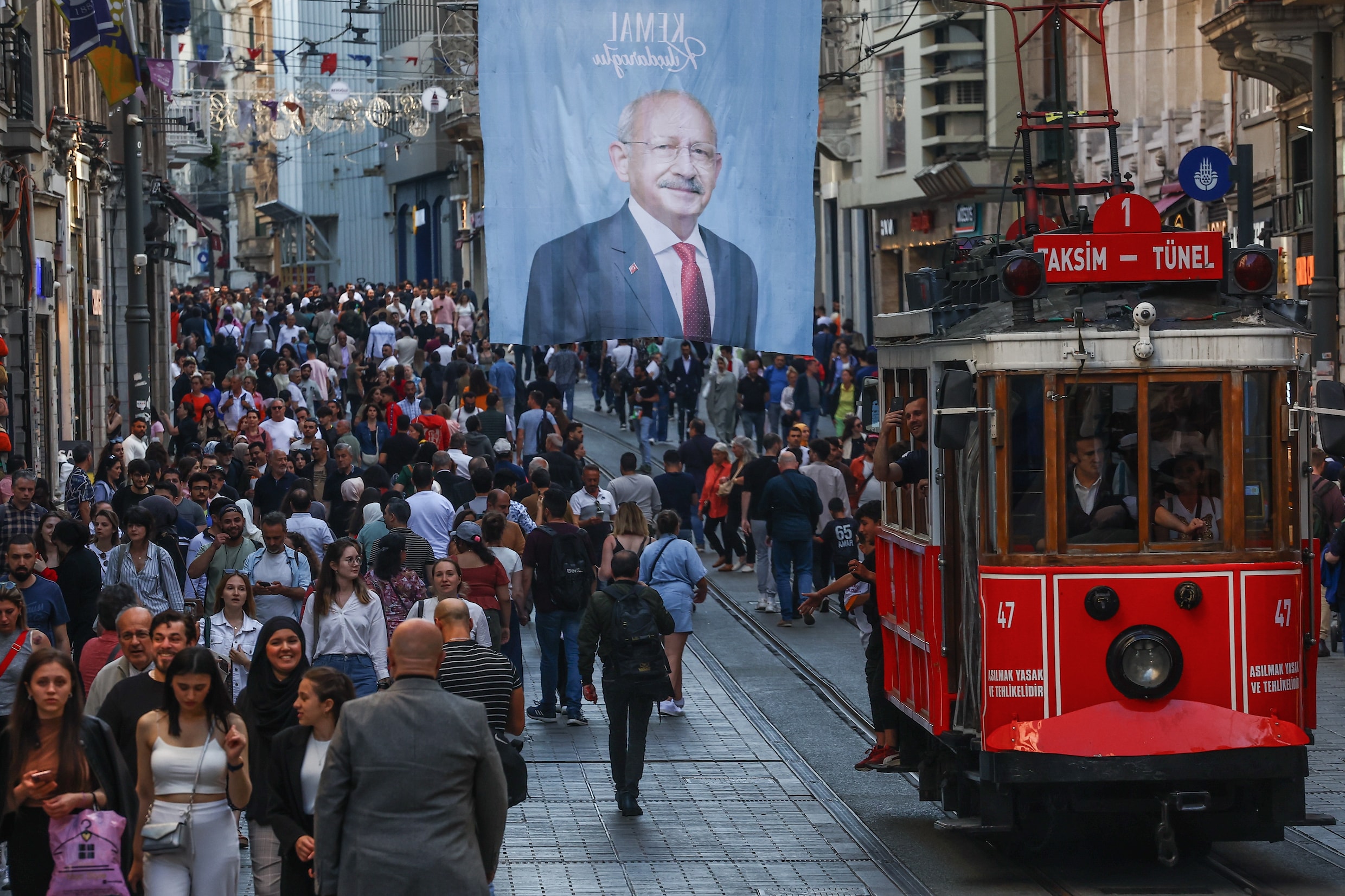 ‘Wie er ook wint, de samenstelling van het parlement is al beslist’: 7 artikels die u de verkiezingen in Turkije beter helpen te begrijpen