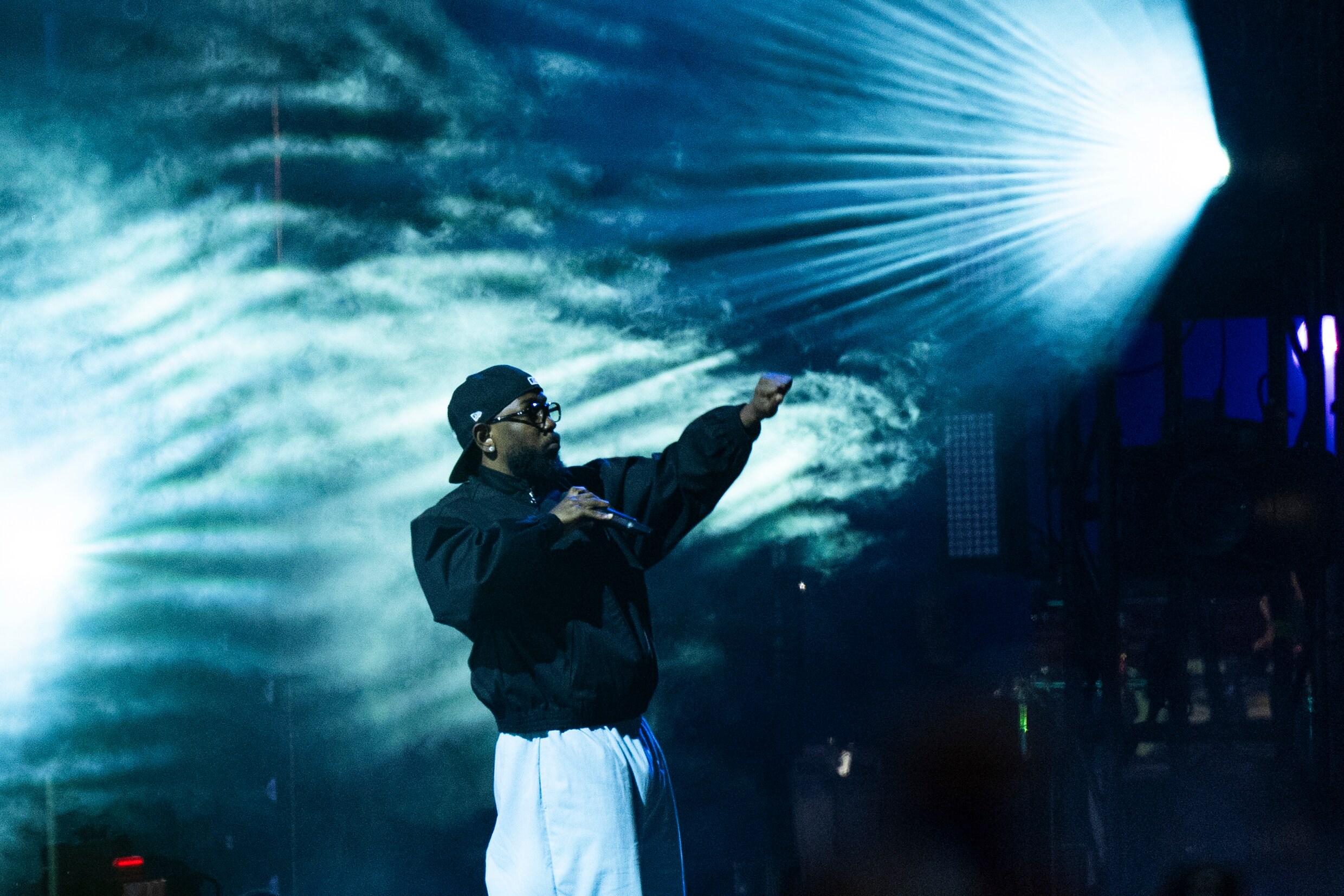 Kendrick Lamar op Les Ardentes: een rapper-met-dj-show op het hoogste ...
