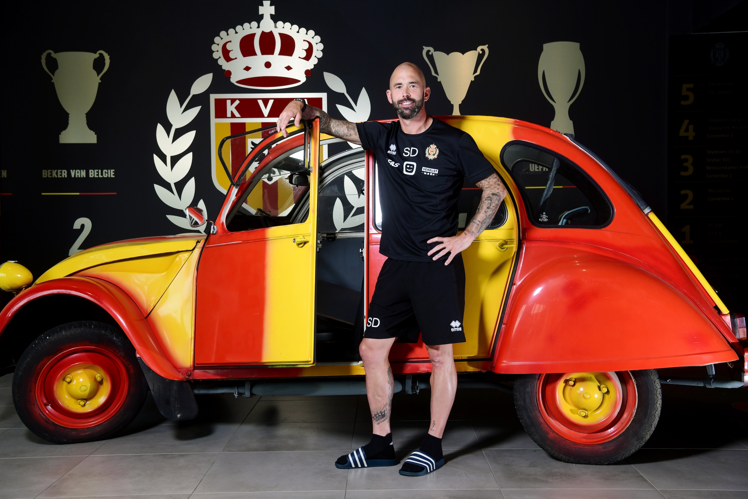 ‘Nu gaan we volledig voetballen naar mijn filosofie’: Steven Defour wil met KV Mechelen de limieten opzoeken
