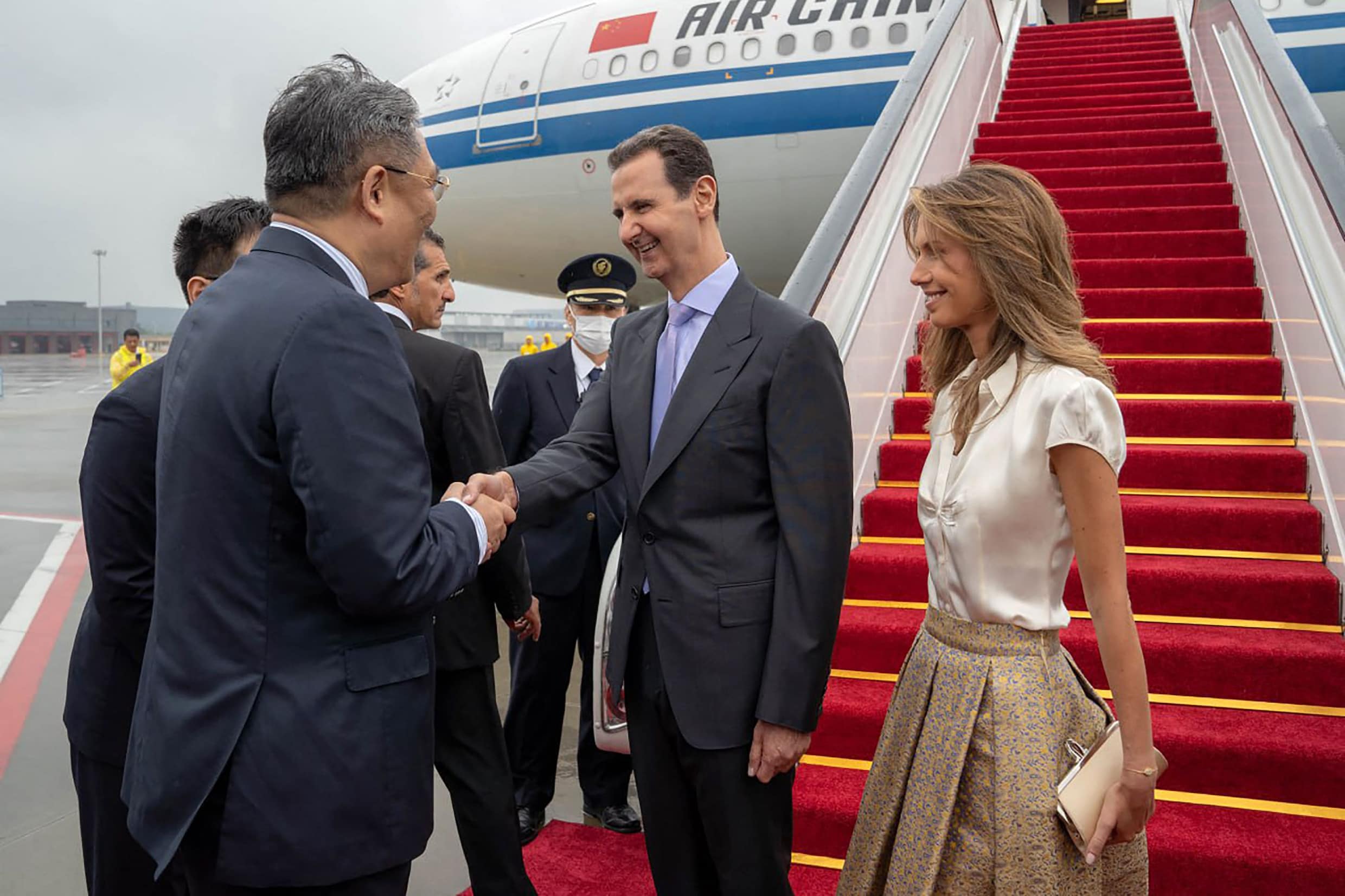 Assad overweegt terugkeer naar geneeskunde, familie leidt luxeleven: zo ...