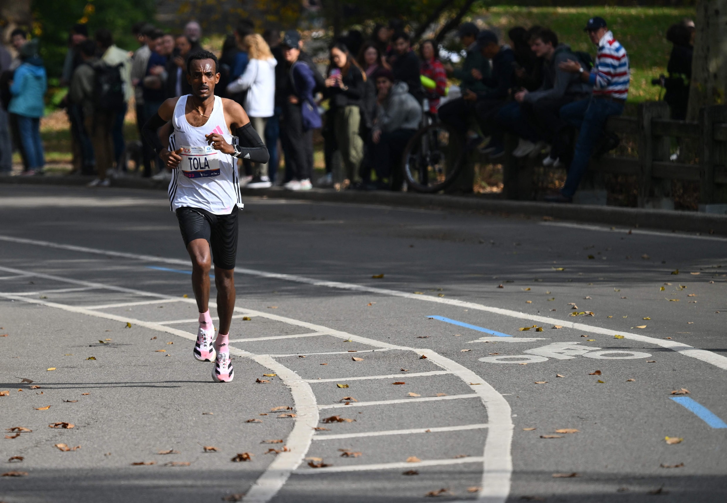 Koen Naert stunt met vijfde plaats op New York Marathon, Tamirat Tola