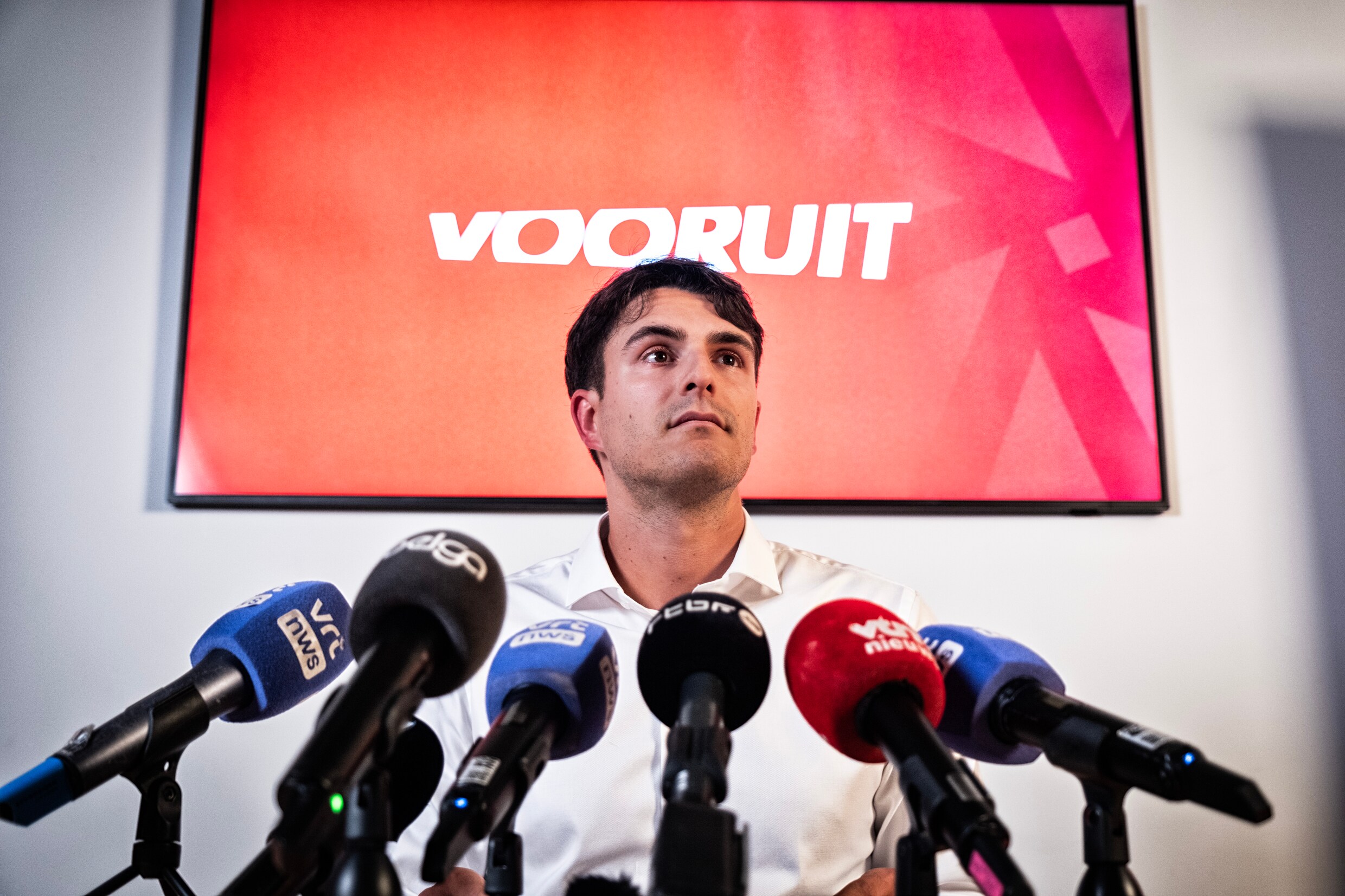 Roma-vzw trekt zich terug uit de gesprekken met Conner Rousseau | De Morgen