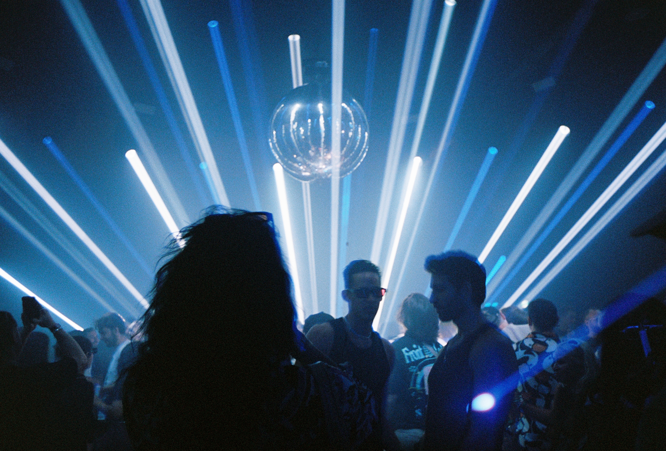 God Is Een Discobal Met Despacio In Miami Ik Heb Het Gevoel Dat Dit