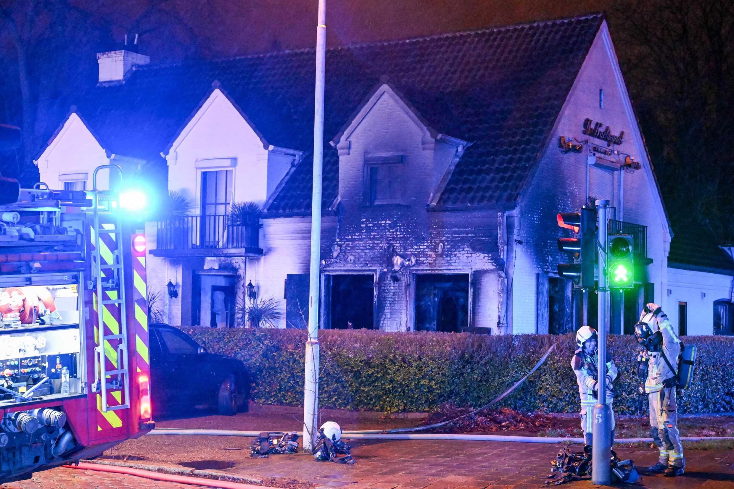 Bekend restaurant in Antwerpen De Nachtegaal brandt uit op kerstnacht: twee verdachten opgepakt, mogelijk link met drugsgeweld
