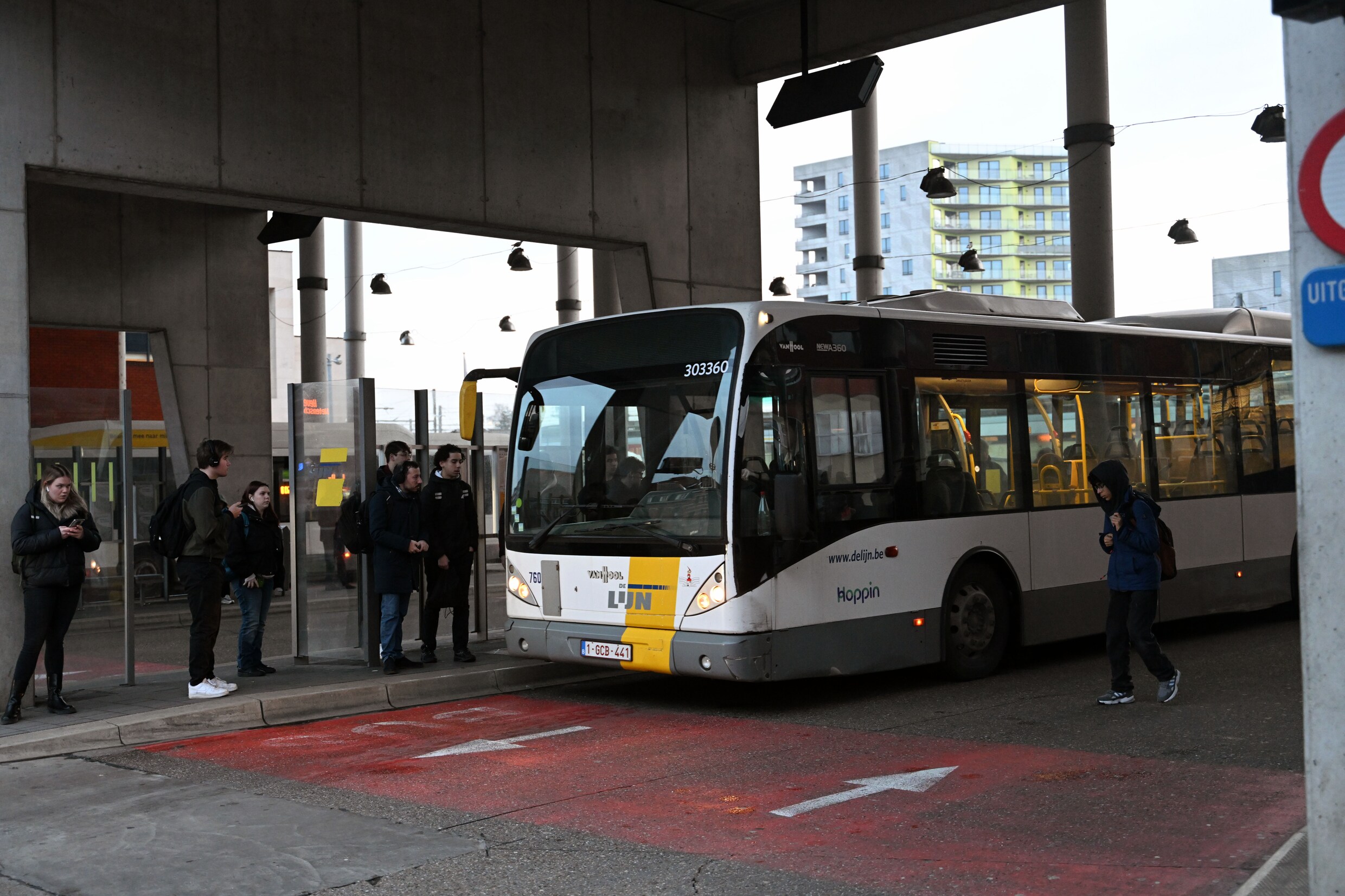 Onze busstations moeten en kunnen veiliger | De Morgen