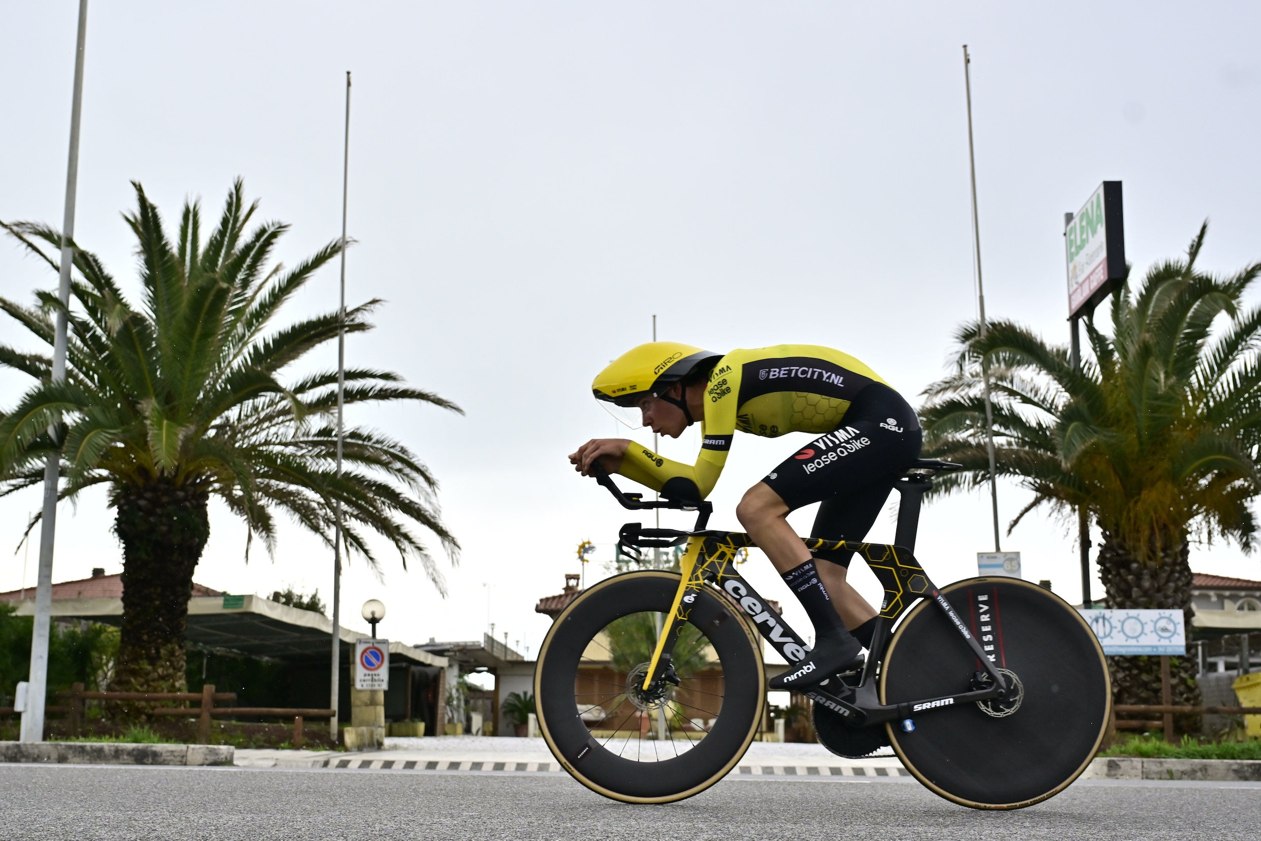 Hoe Cian Uijtdebroeks zich op Tenerife klaarstoomde voor de grote tijdrit in de Giro
