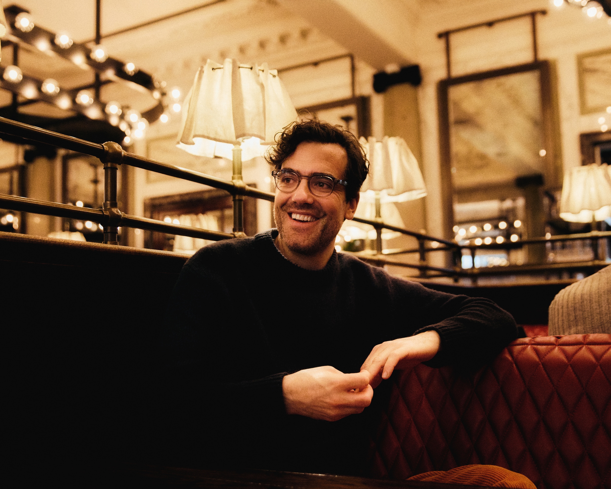 Acteur Daniel Ings over Guy Ritchies serie ‘The Gentlemen’: ‘Ik leerde ...