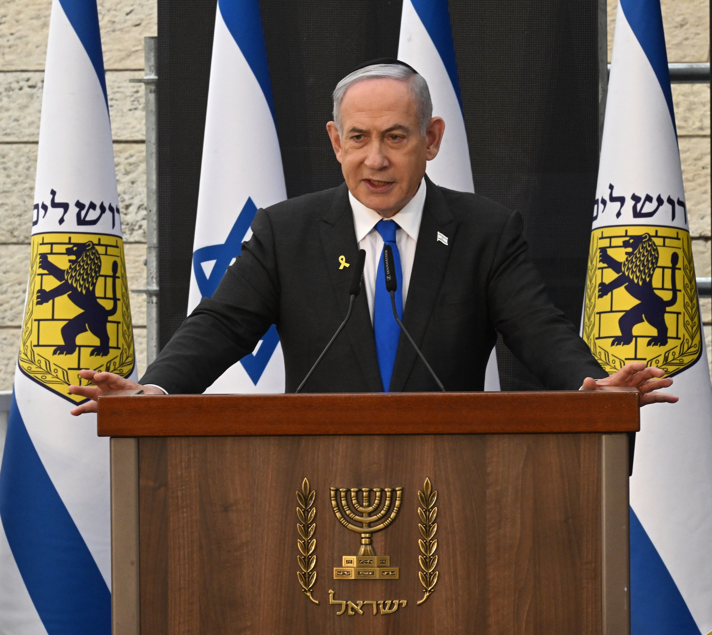 Live - Crisis Midden-Oosten. Israël woest over vraag om arrestatiebevel tegen Netanyahu • Ook Hamas woedend: ‘Slachtoffer en beul gelijkgesteld’