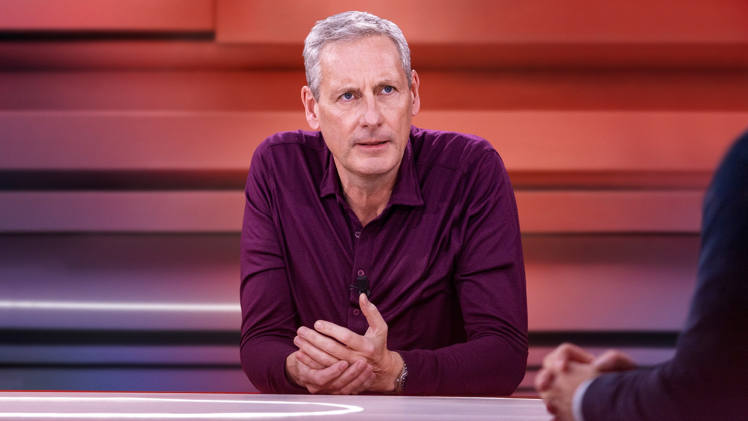 Tom Van Grieken (Vlaams Belang) bij Gert Verhulst en Selah Sue in