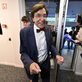 Bedrijf dient klacht in tegen Elio Di Rupo voor belangenverm