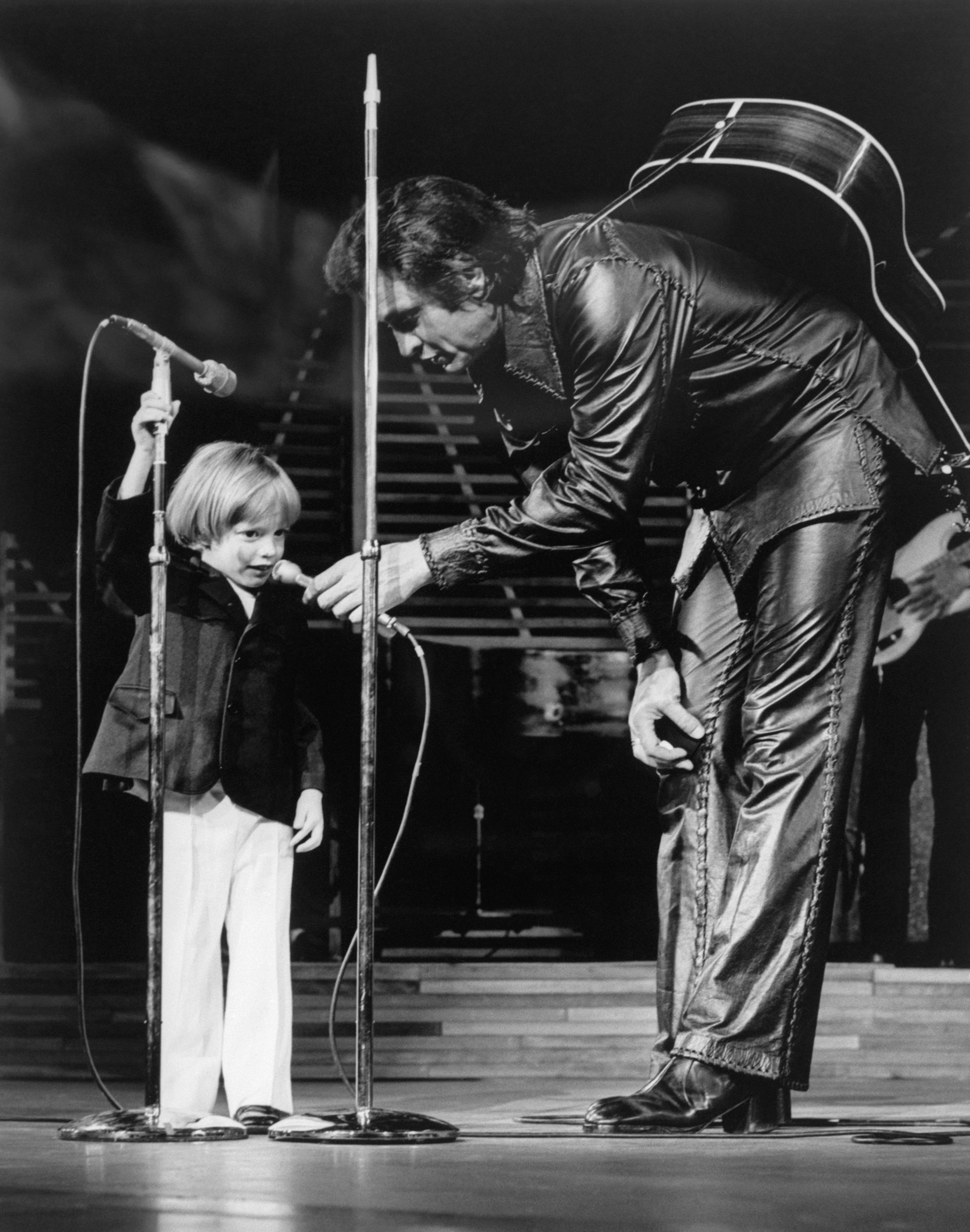 Op postuum album ‘Songwriter’ leren we een nieuwe Johnny Cash kennen ...