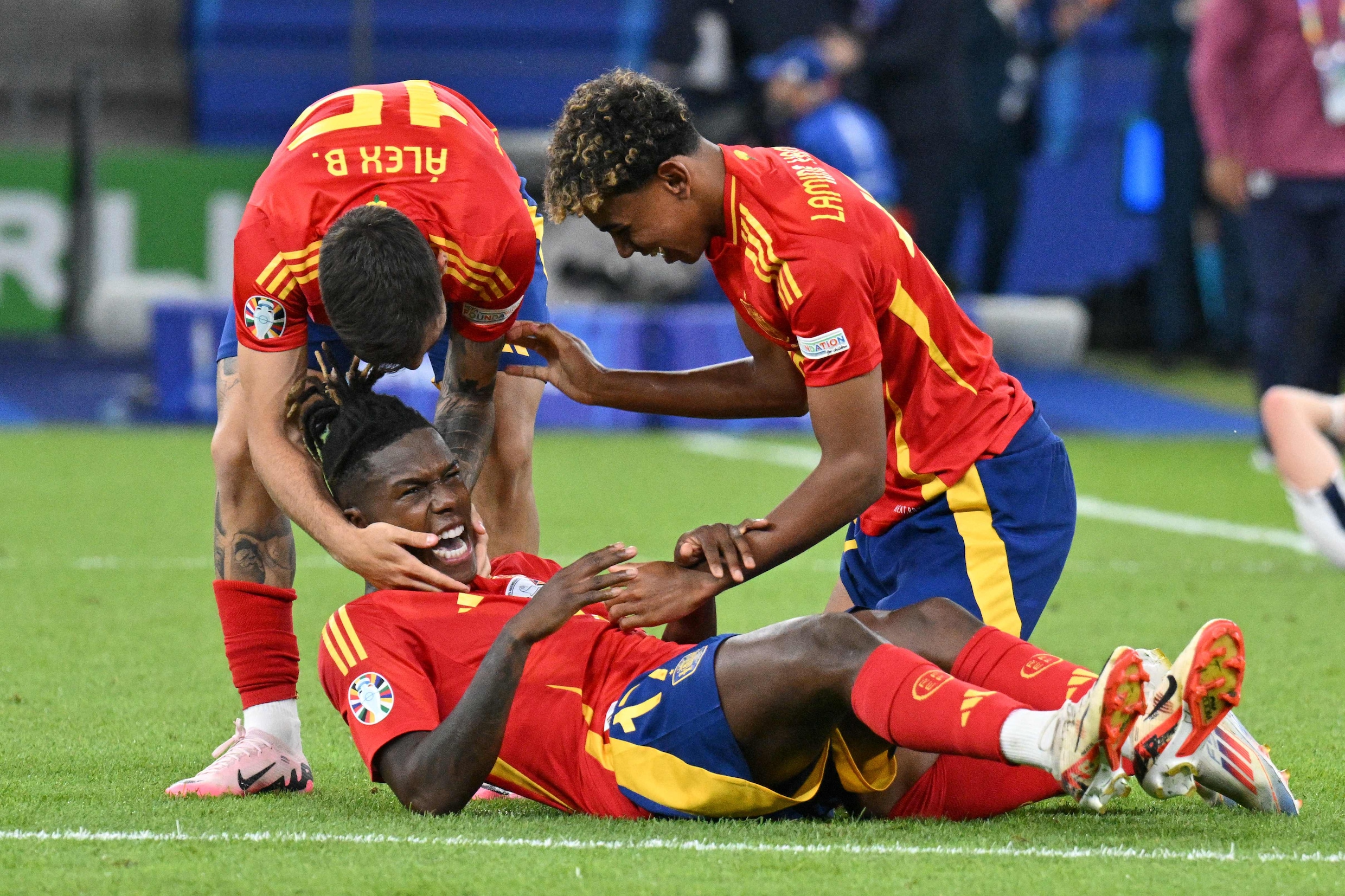 live-ek-voetbal-rodri-verkozen-tot-speler-van-ek-yamal-beste-jongere