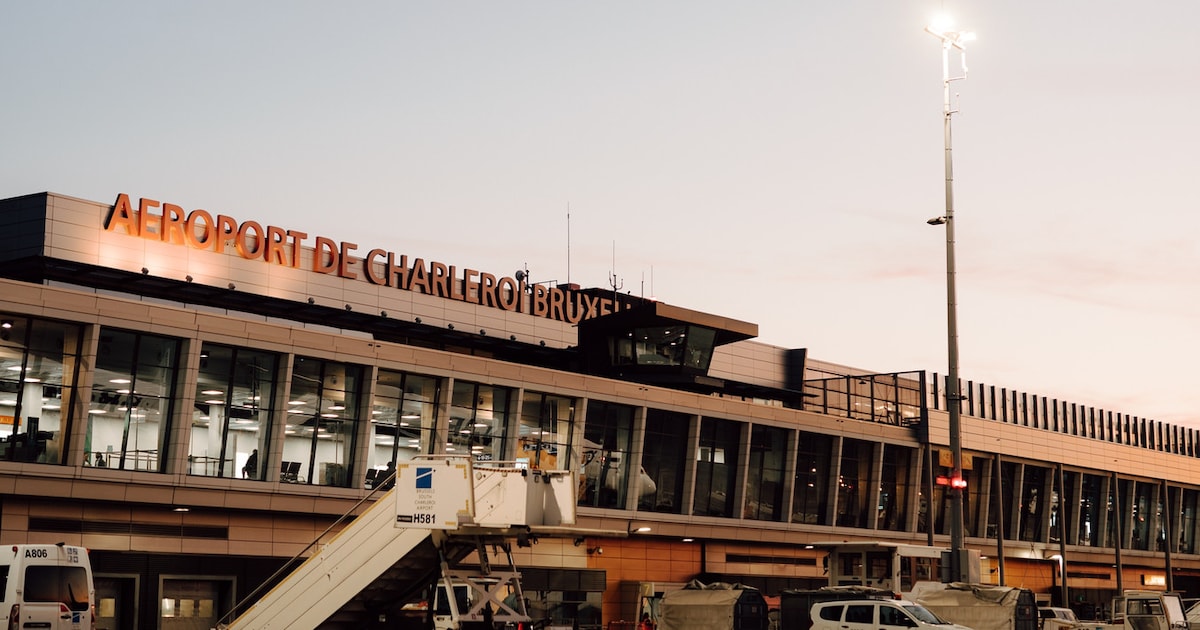 Staking Op Luchthaven Charleroi Vakbonden Blokkeren Landingsbaan Alle Vluchten Geannuleerd