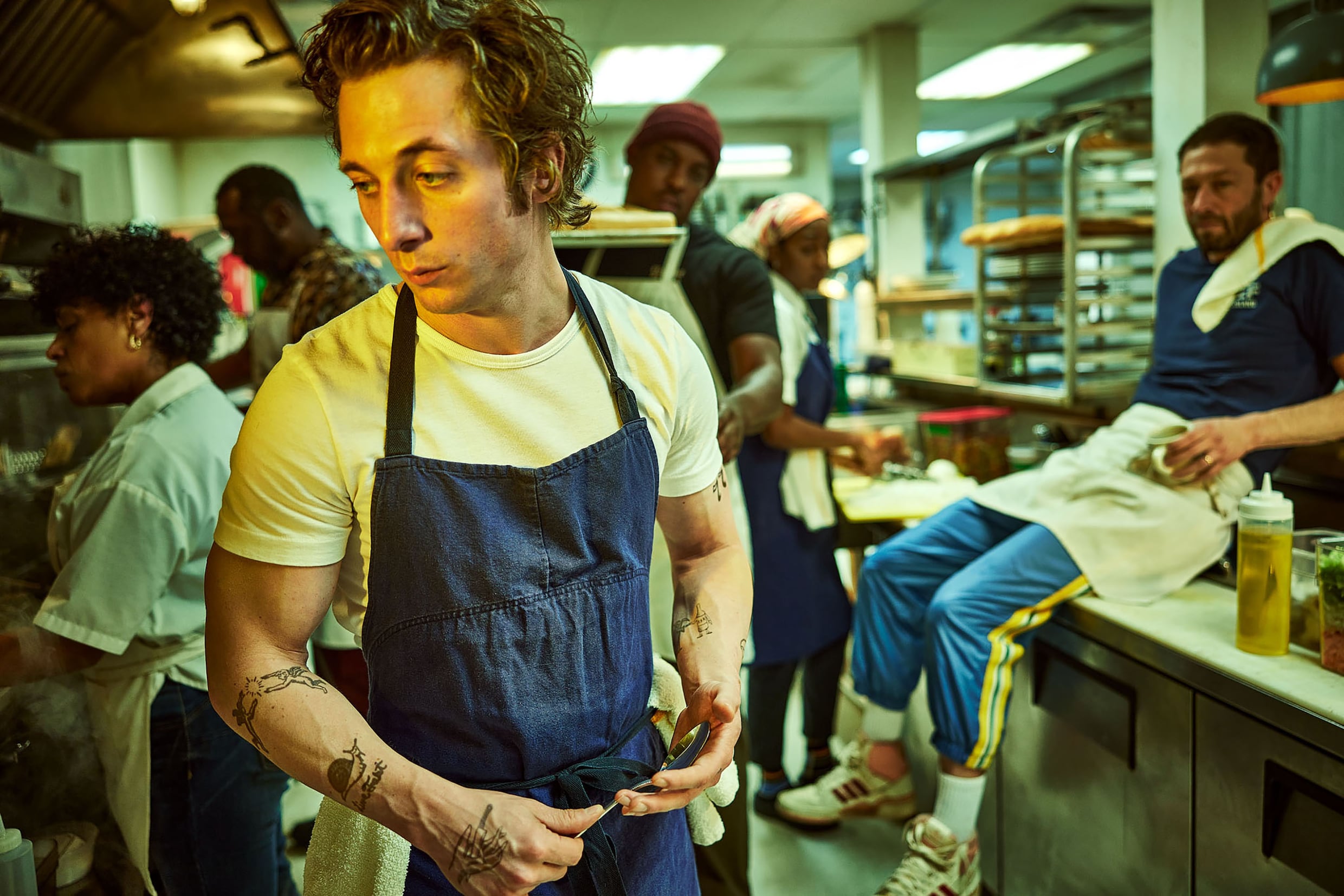 Waarom u, zoals Jeremy Allen White in ‘The Bear’, deze nazomer maar ...
