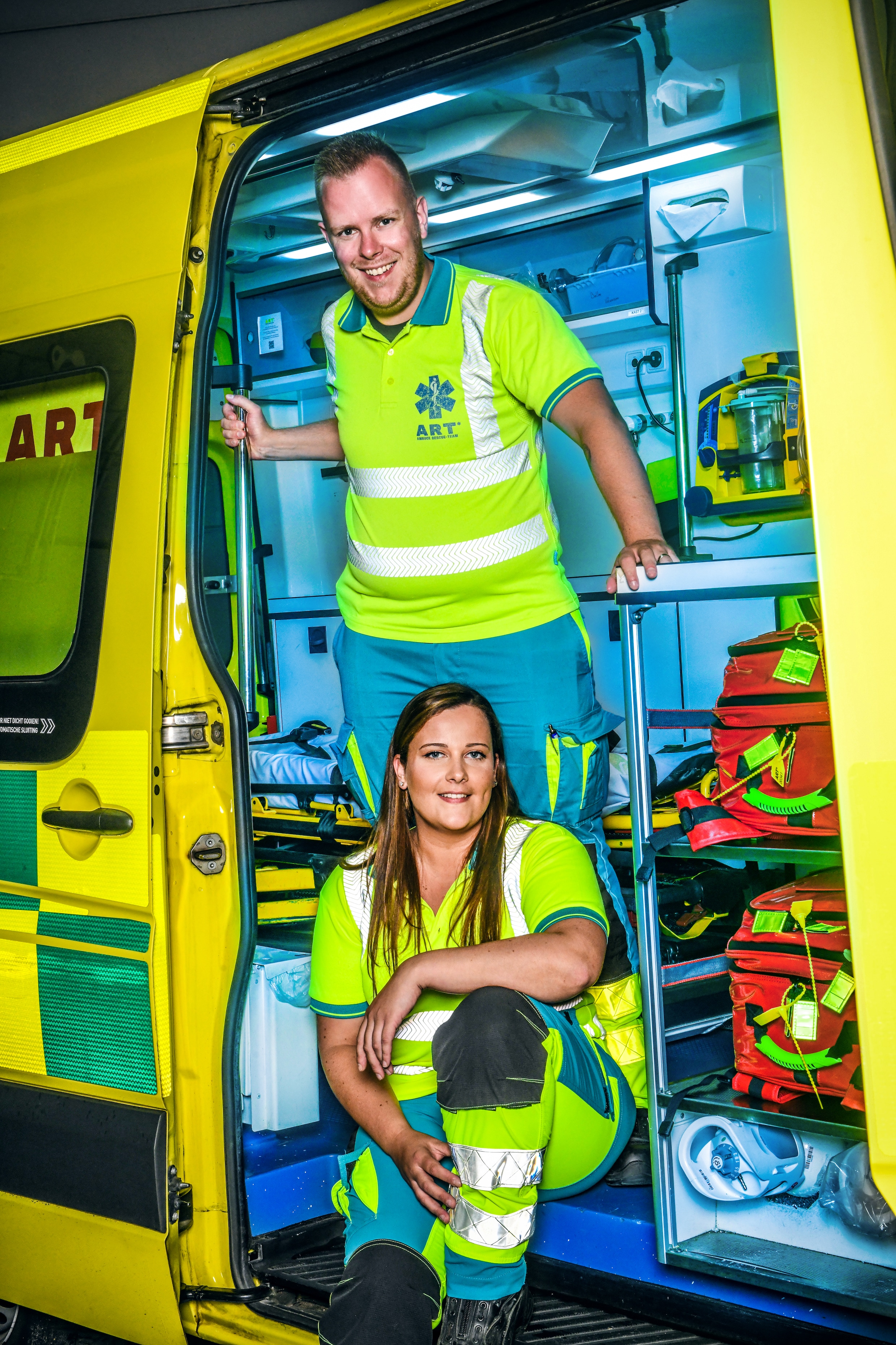‘Toen ik mocht meerijden, was ik meteen verkocht: ik wilde ambulancier ...