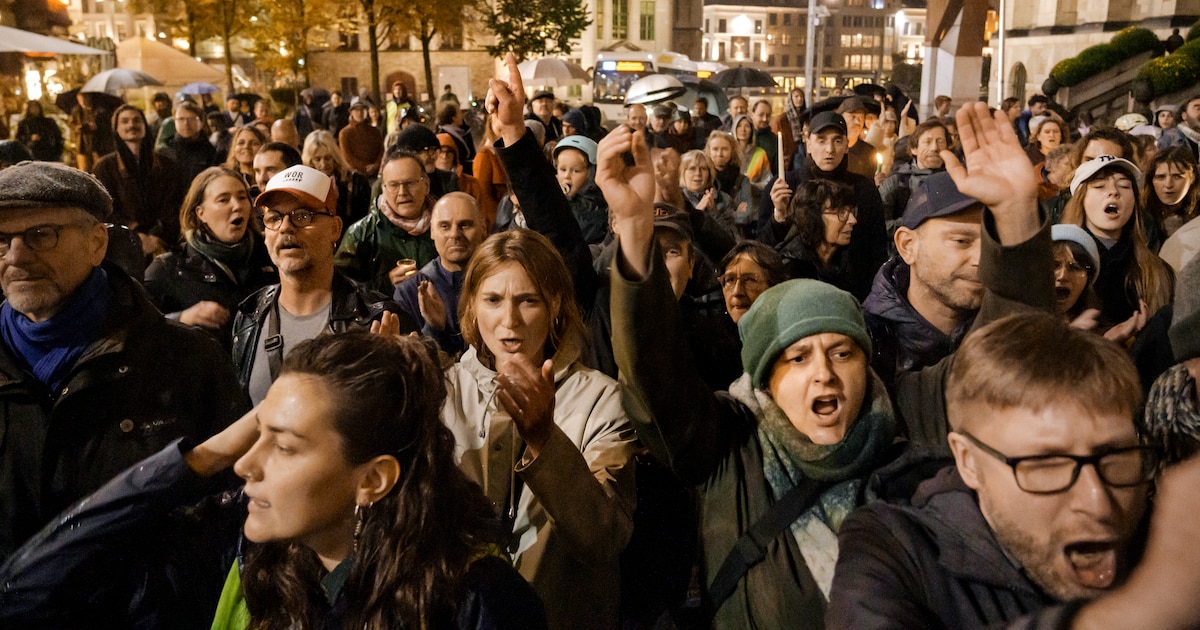 Vis rot aan de kop, democratie aan kop én staart