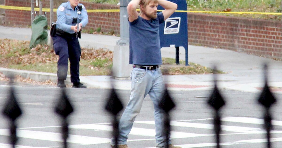 Amerikaanse politie schiet complotdenker dood die in 2016 het vuur opende in ‘pizzagate-restaurant’