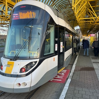 Nog eens twee 19-jarige verdachten opgepakt na vechtpartij op kusttram in De Haan