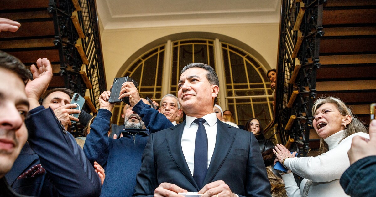 Emir Kir versterkt zijn absolute meerderheid in Sint-Joost-ten-Node na nieuwe verkiezingen: ‘Wij gaa