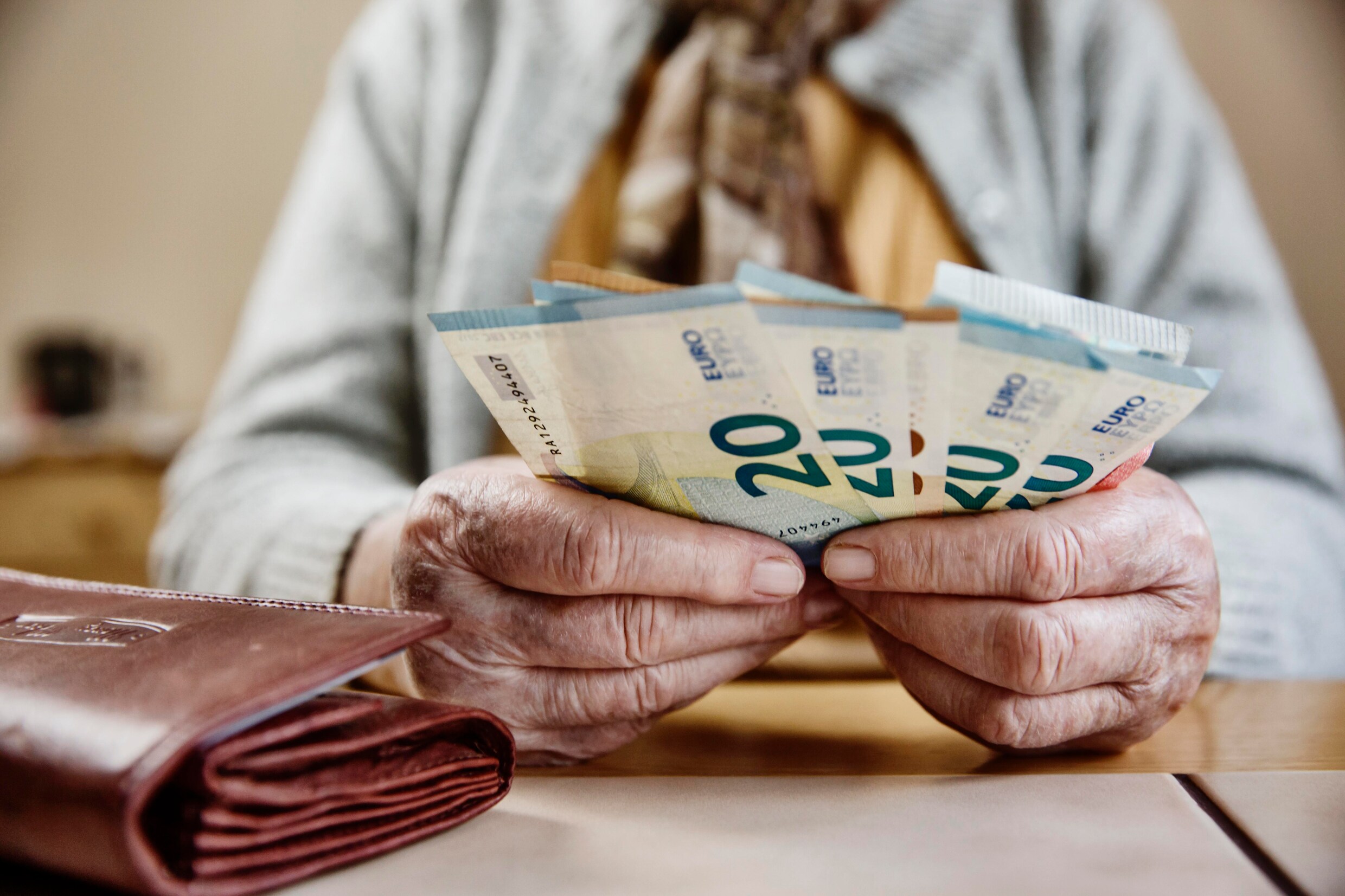 Overheid haalt opnieuw geld op: eenjarige staatsbon levert 1,47 procent ...
