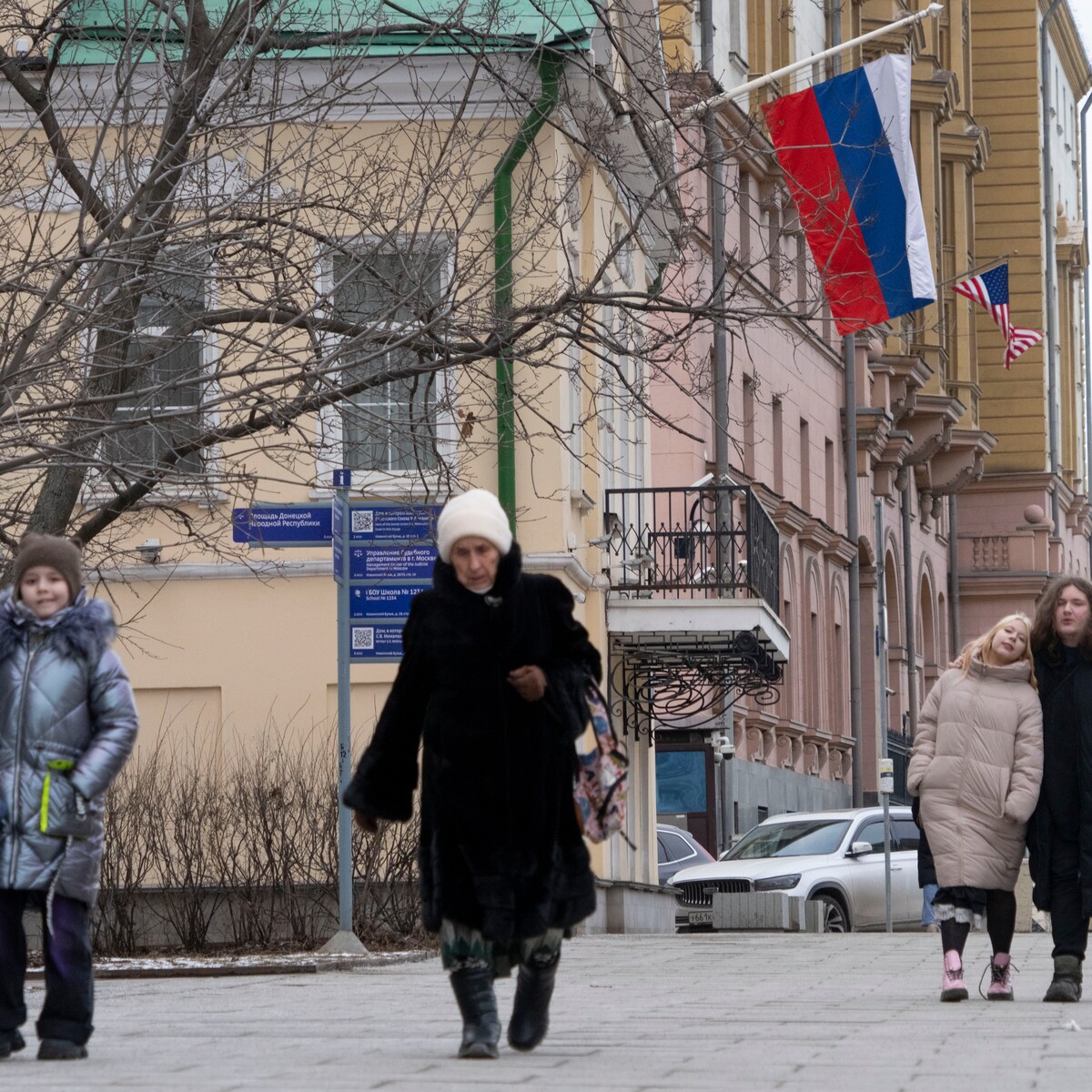 Roemeense ultranationalist Calin Georgescu prijst Vladimir Poetin, bejubelt  het Roemeense fascisme én wordt gesteund door de kringen rondom Trump | De  Morgen