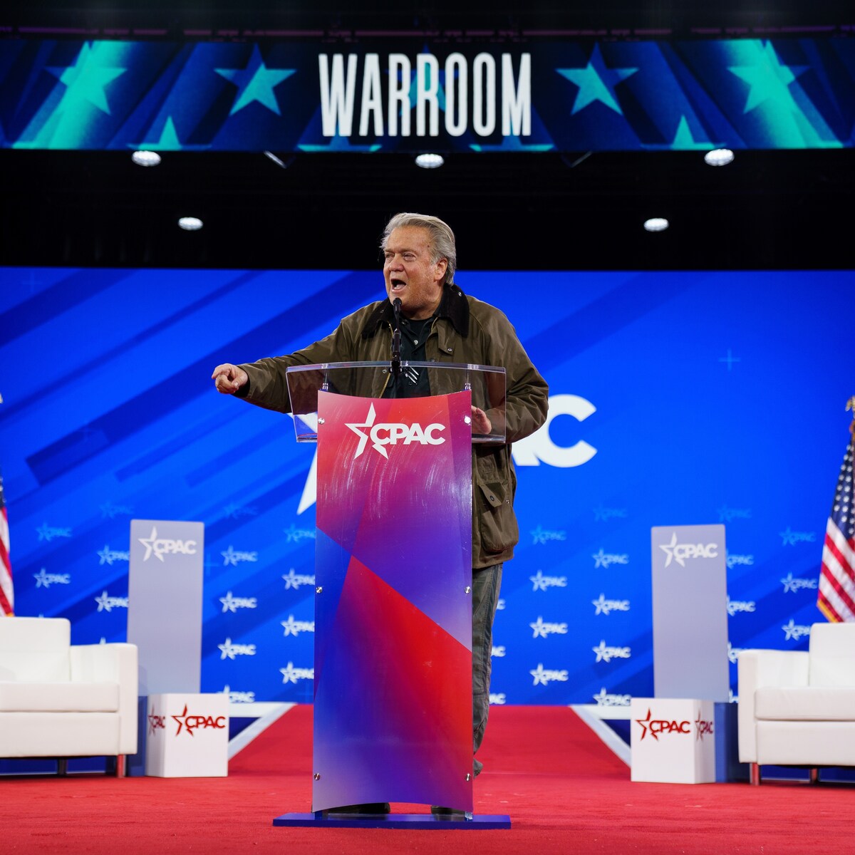 Roemeense ultranationalist Calin Georgescu prijst Vladimir Poetin, bejubelt  het Roemeense fascisme én wordt gesteund door de kringen rondom Trump | De  Morgen