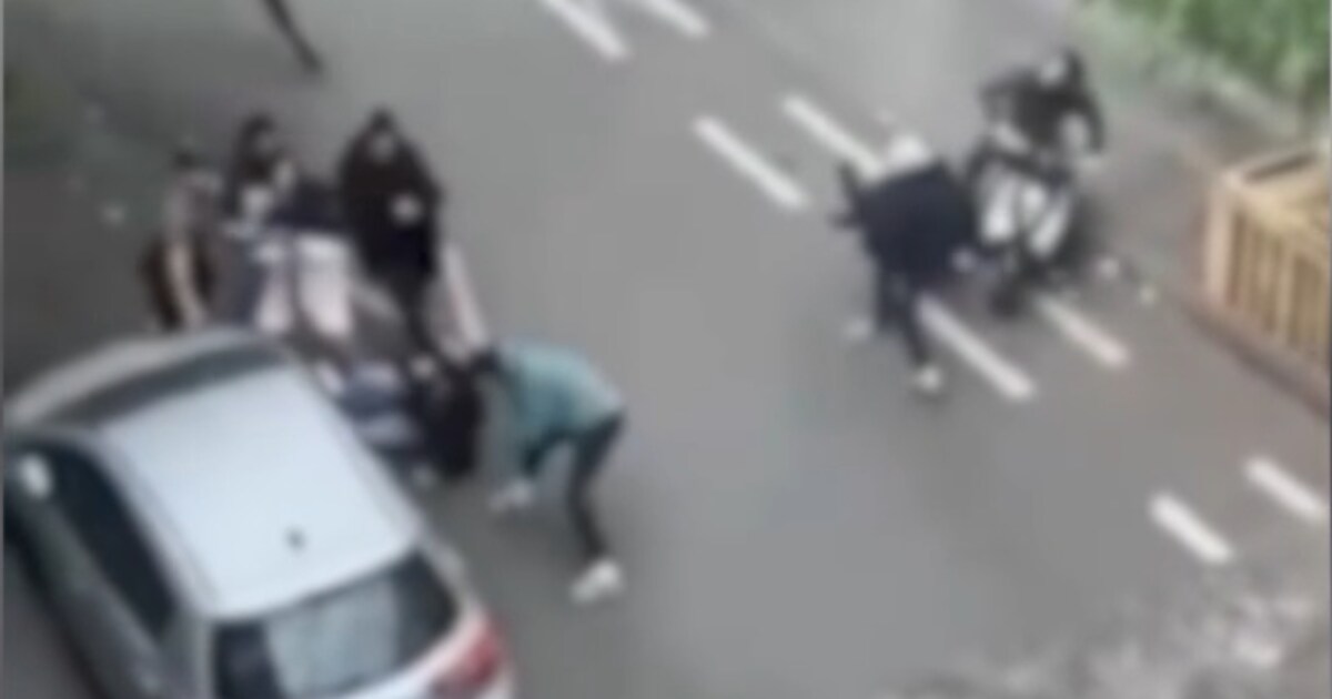 Drie Brugse hooligans opgepakt voor aandeel in rellen in Molenbeek op ...