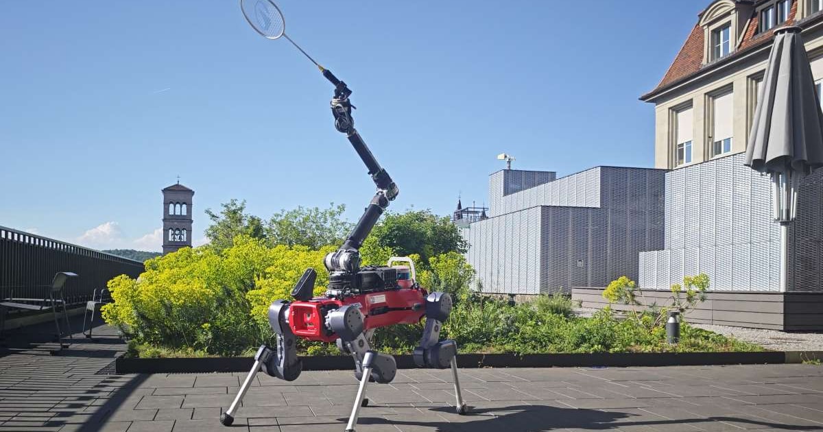 Zwitserse Robot Verbluft met Badmintonvaardigheden: Een Nieuwe Stap in Sportieve Precisie?