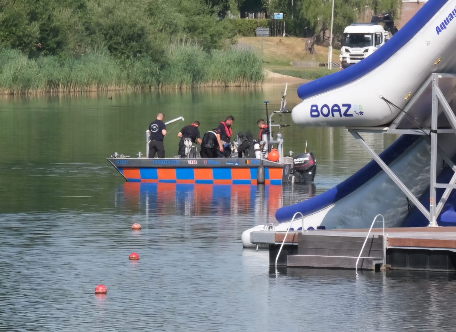 Vermiste Adam (19) levenloos aangetroffen in het water in recreatiedomein in Hofstade | De Morgen