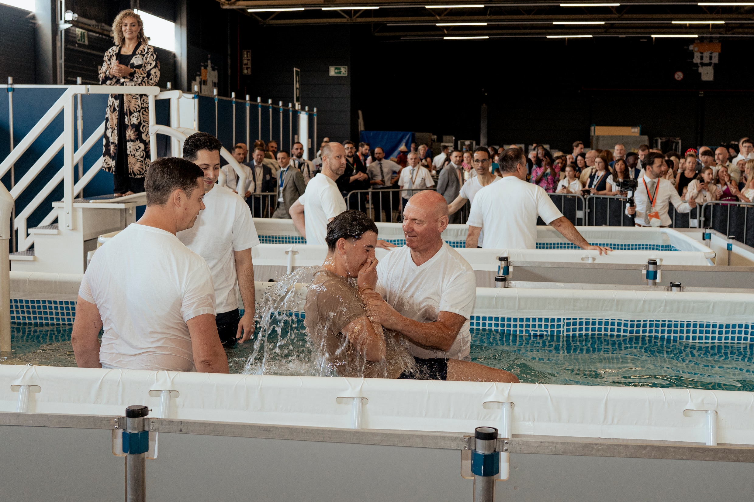 Jehova’s getuigen in Flanders Expo: ‘Er zijn maar 144.000 plaatsen in ...
