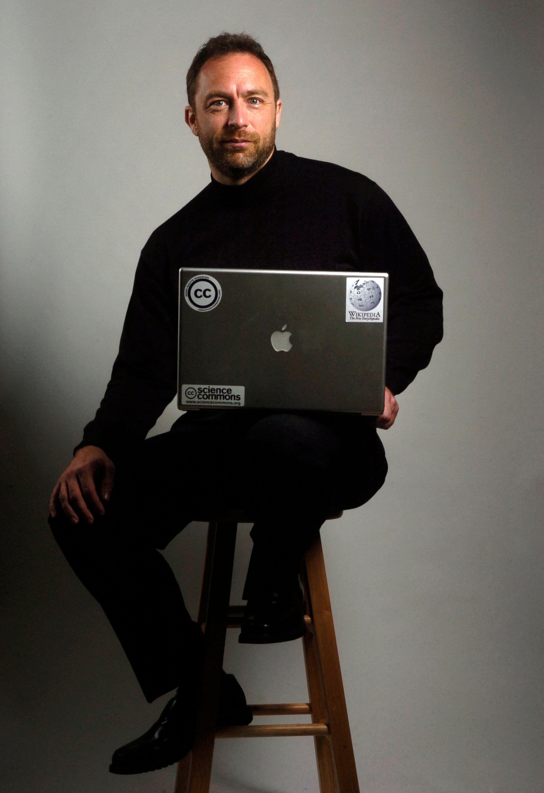 ‘De ontwikkeling van Wikipedia zou heel anders zijn als het bestuur uit investeerders zou bestaan die zich zorgen maken over winst.’