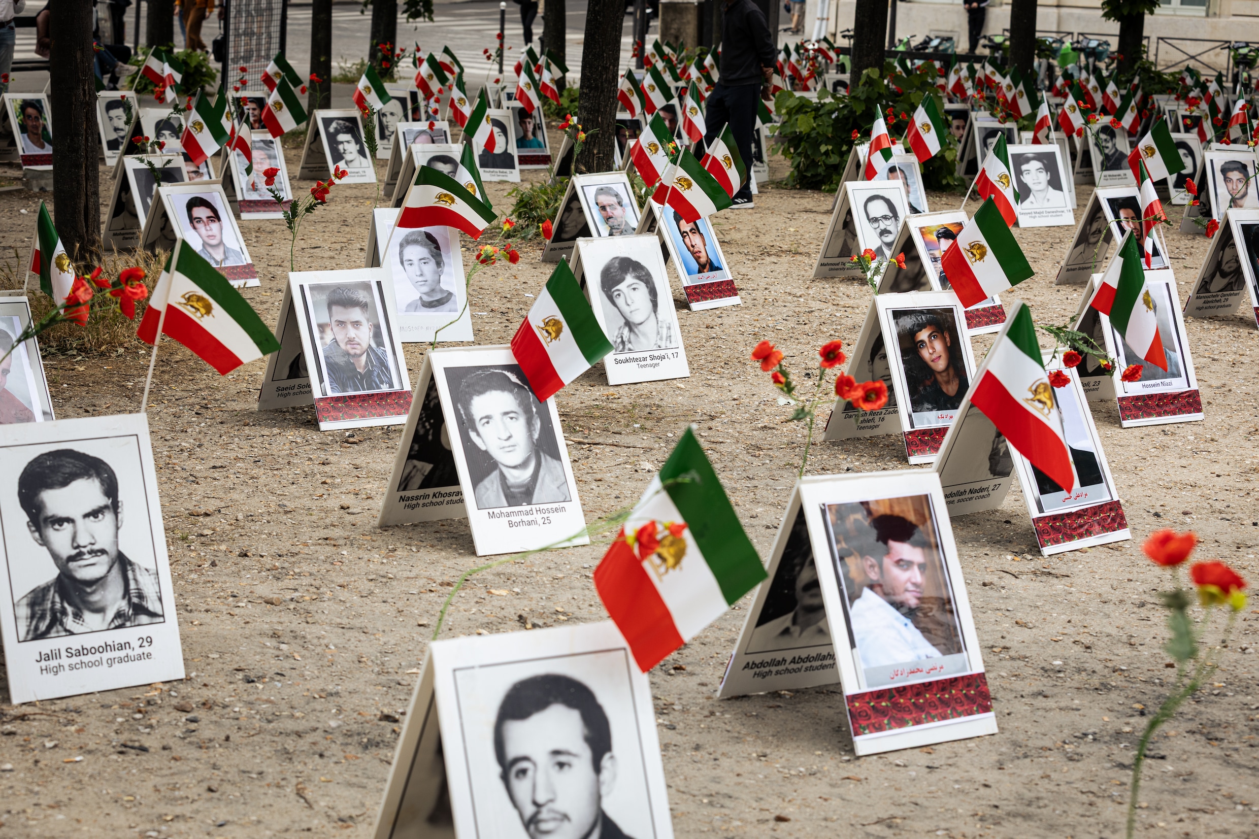 Al meer dan duizend executies in Iran dit jaar: dodelijkste jaar sinds ...