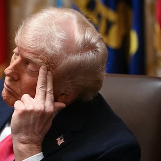 Live - Arts Trump: ‘Volledig geschikt om taken als staatshoofd uit te voeren, maar moet afvallen’
