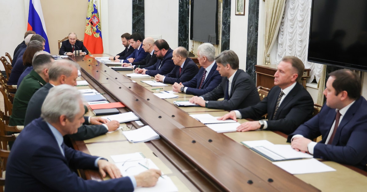 ‘Ik sta op het punt Russische propaganda over westerse hypocrisie te geloven’: tegenstanders Poetin 