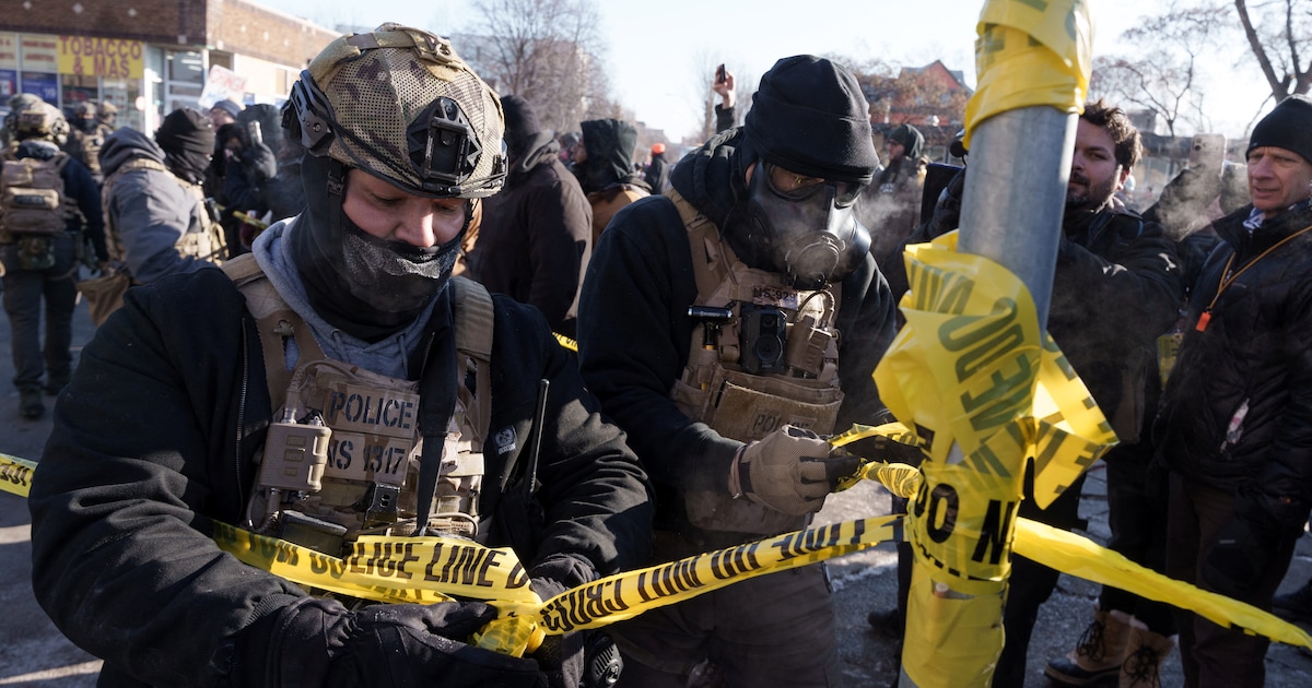 Hoe de regering-Trump zich haastte om de feiten over de fatale schietpartij in Minneapolis naar haar