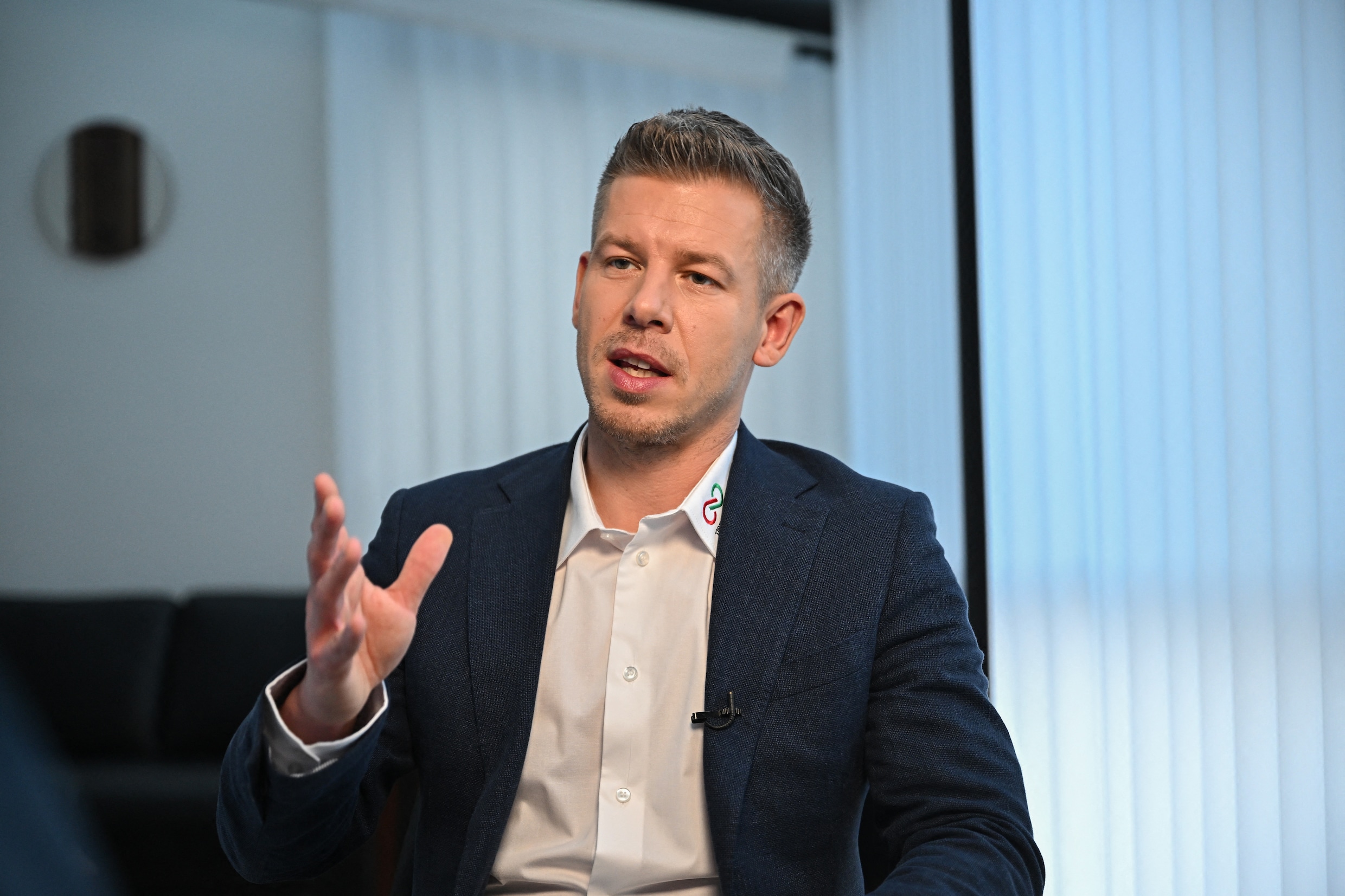 Hongaarse oppositieleider Magyar dient klacht in na chantage met seksvideo  | De Morgen