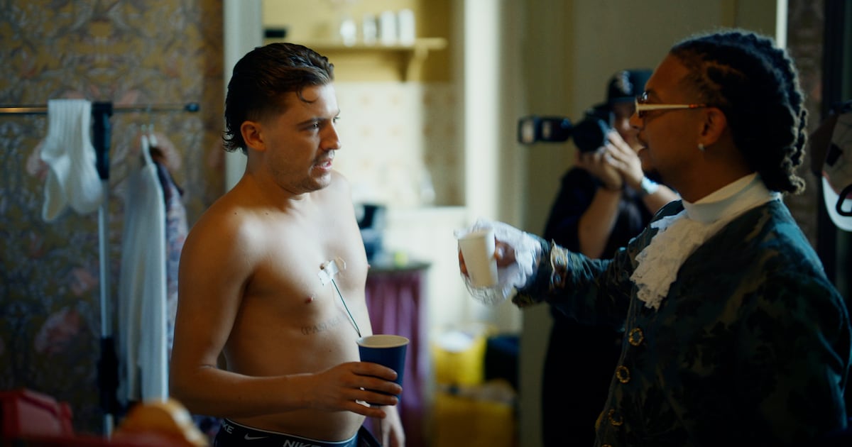 Lil’ Kleine leidt een ‘heel leuk en leeg leven’: de tragiek van een enfant terrible