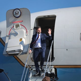 Live - Onderhandelingen onzeker: Vance op weg naar Pakistan, maar Iraanse delegatie nog niet eens vertrokken