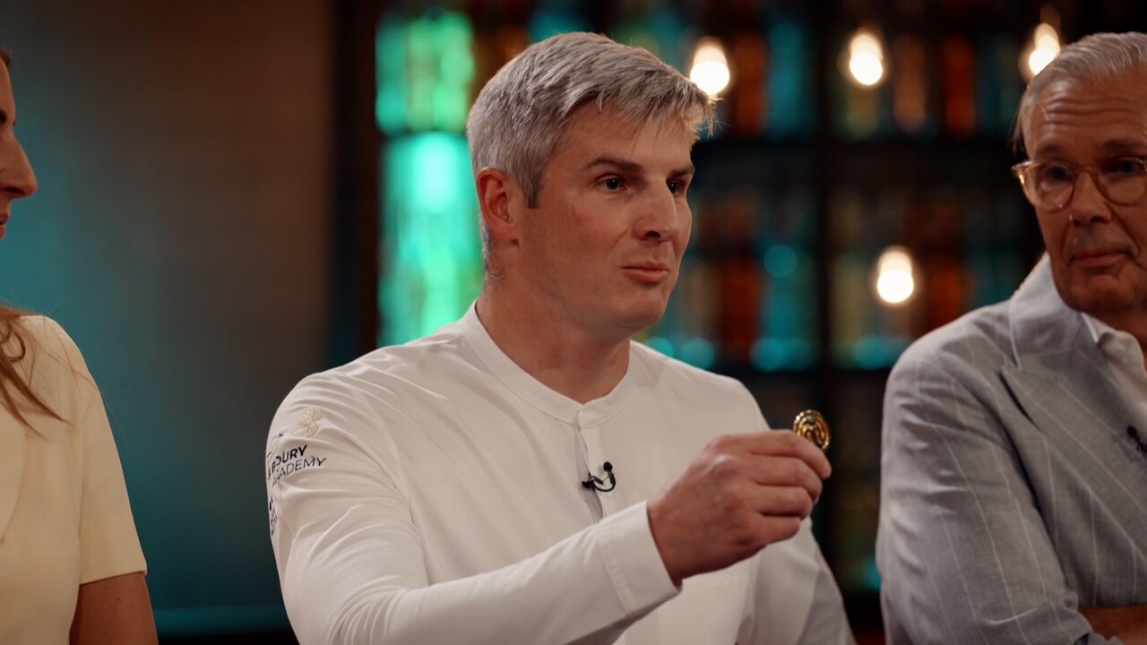 Toen Ruben Van Gucht in ‘Celebrity MasterChef’ in zijn hand sneed, werd ...