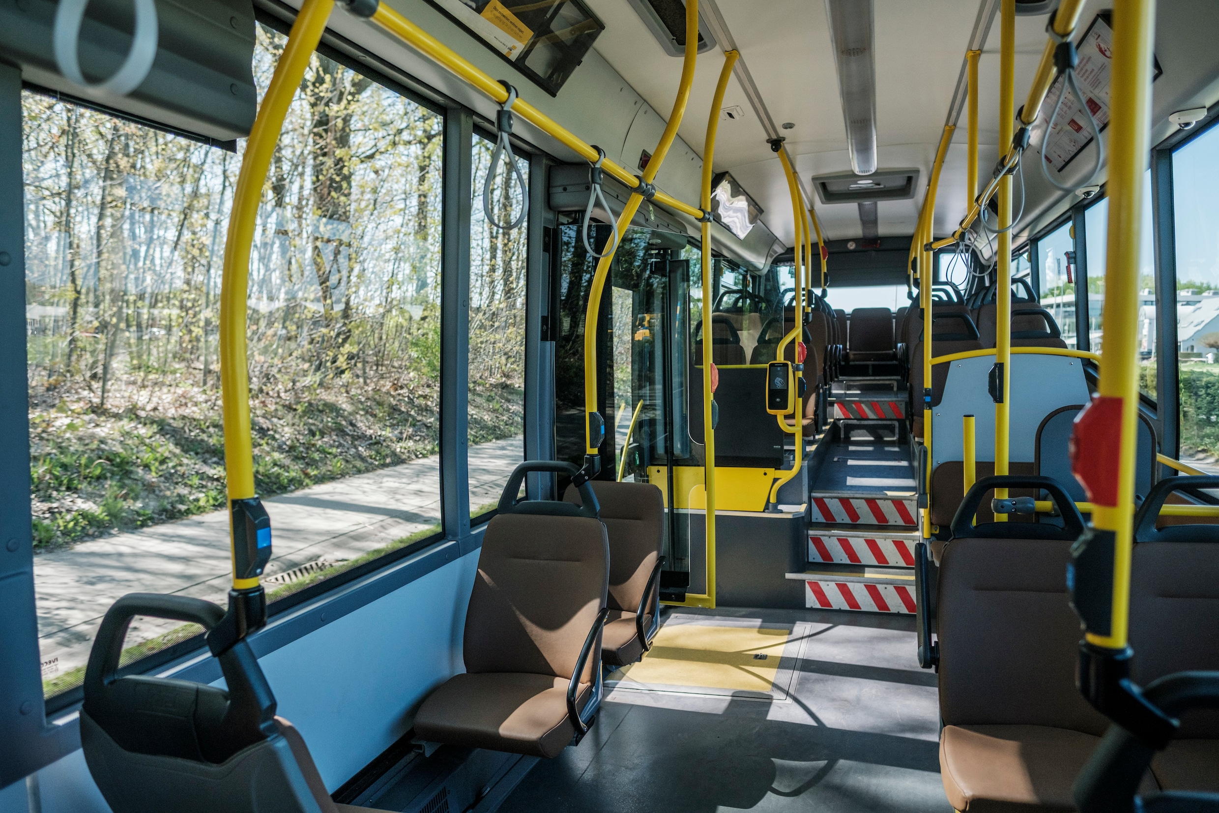 ‘Ik zit hier binnenkort gevangen’: deze bus rijdt vaak leeg, maar is ...
