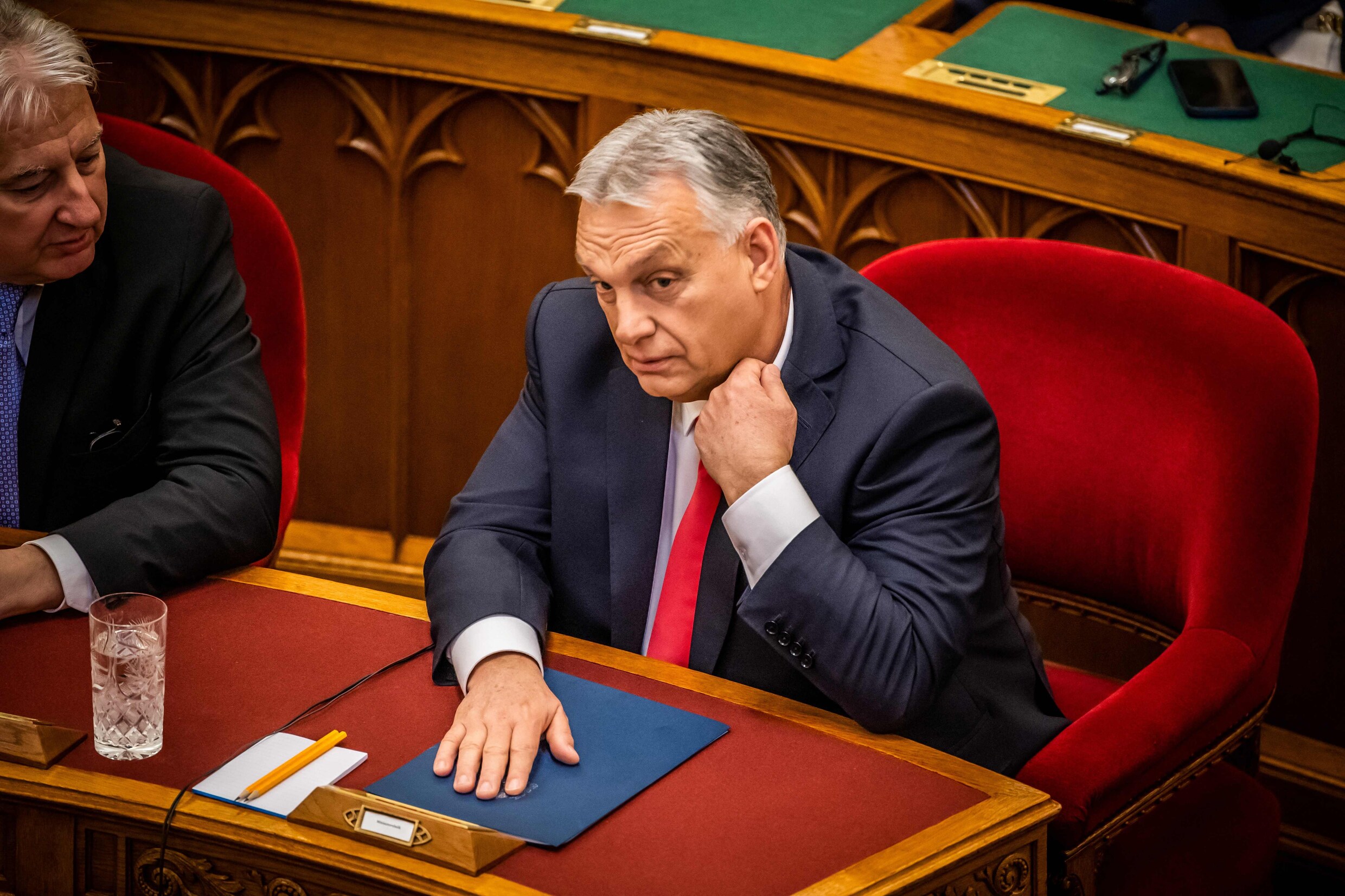 Verslagen Hongaarse premier Viktor Orbán wil niet in parlement | De Morgen