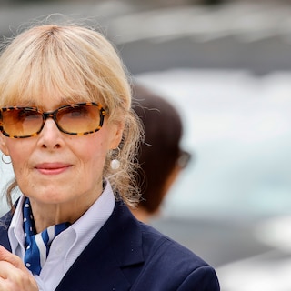 Live - VS starten onderzoek naar Trump-aanklager E. Jean Carroll • Jill Biden: ik dacht dat Joe beroerte kreeg in debat met Trump