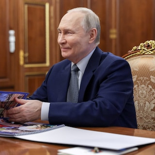 Live - Russische artiest en Poetin-criticus doodgeschoten in Polen