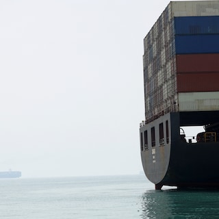 Live - Verenigde Staten voeren nieuwe aanvallen uit op Iran en leggen sancties op aan Iraanse autoriteit die Straat van Hormuz beheert